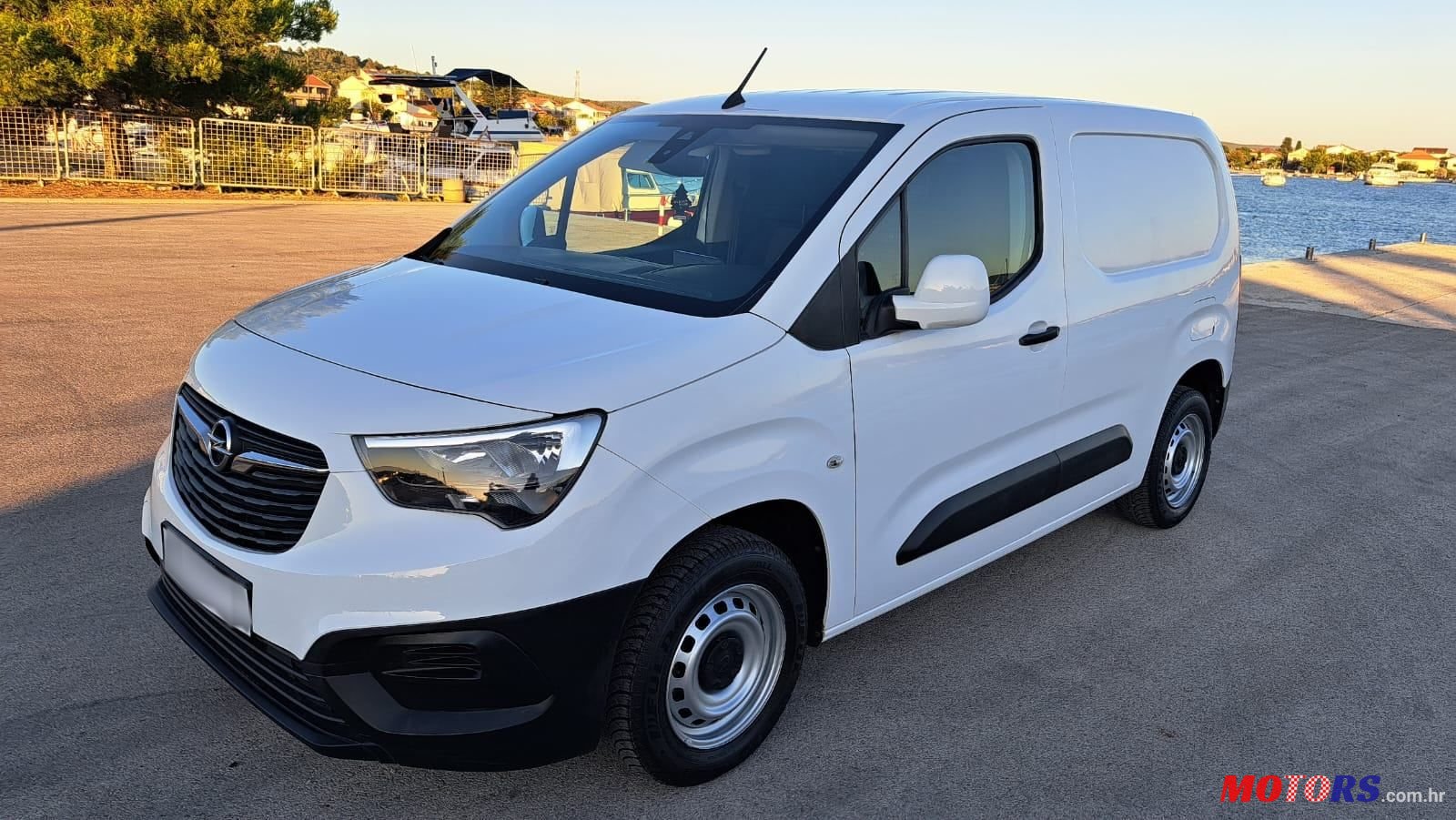 2021' Opel Combo 1,5 D L1H1 photo #1