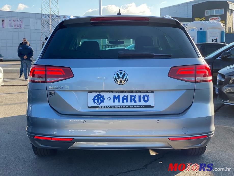 2018' Volkswagen Passat Variant photo #5