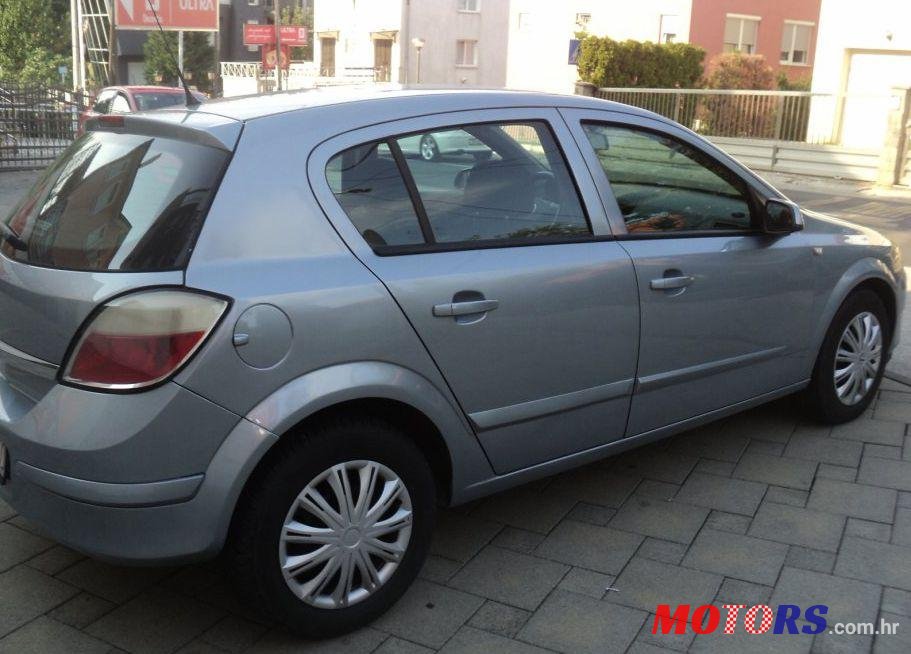 2006' Opel Astra 1,4 photo #1
