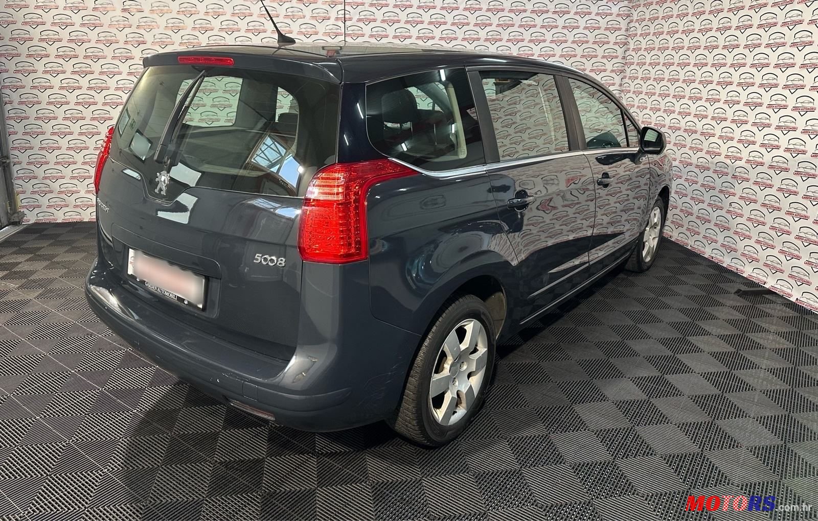 2011' Peugeot 5008 1,6 E-Hdi photo #5