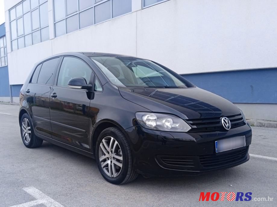 2011' Volkswagen Golf 6 1,6 Tdi photo #1