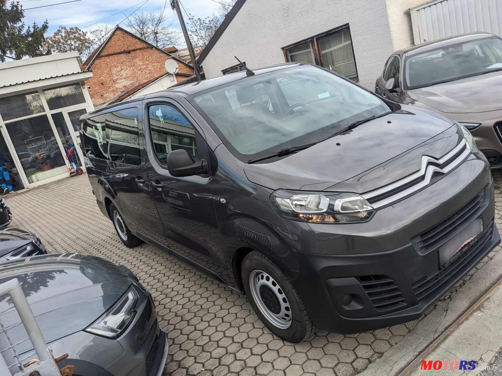 2019' Citroen Jumpy Bluehdi photo #3