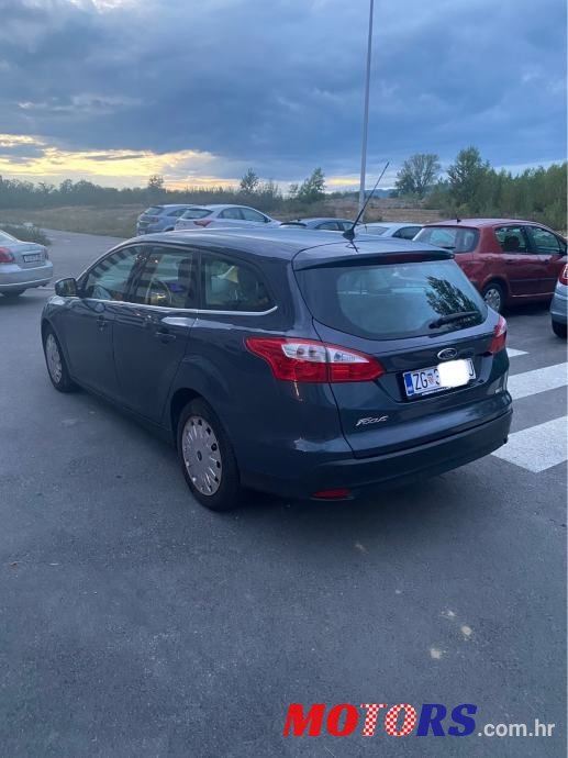 2013' Ford Focus Karavan photo #4