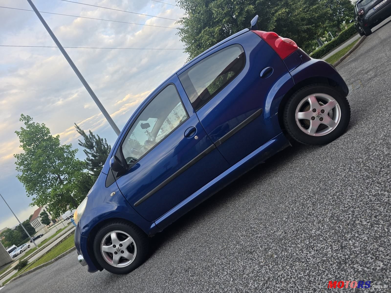 2007' Peugeot 107 1,0 photo #4