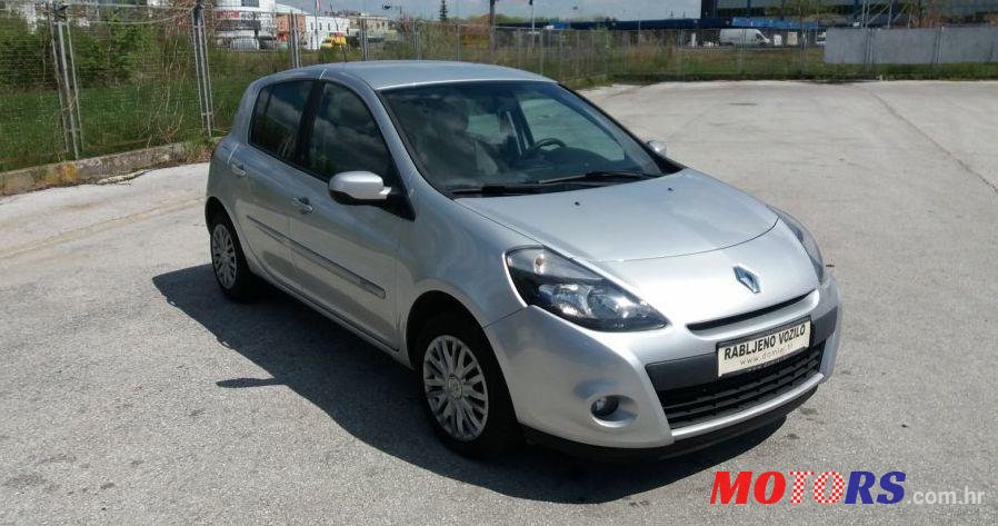 2011' Renault Clio 1,5 Dci photo #1
