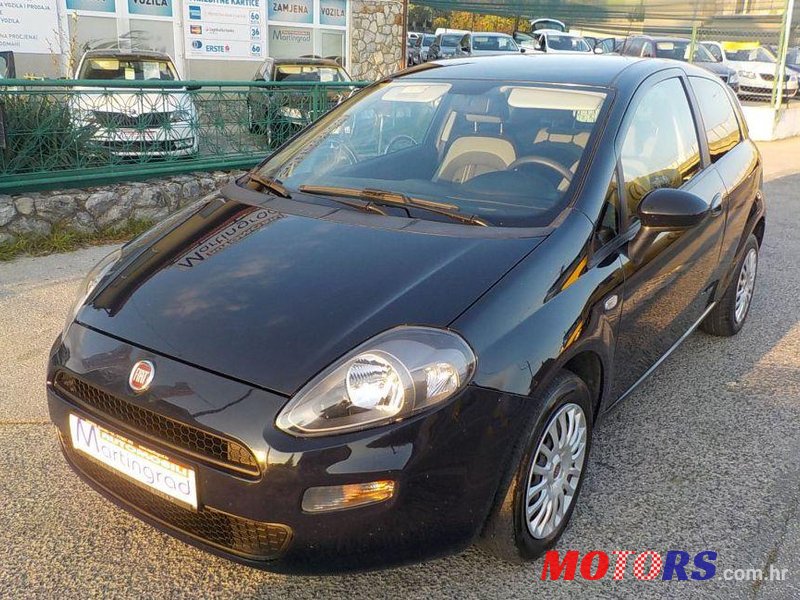 2013' Fiat Grande Punto photo #1