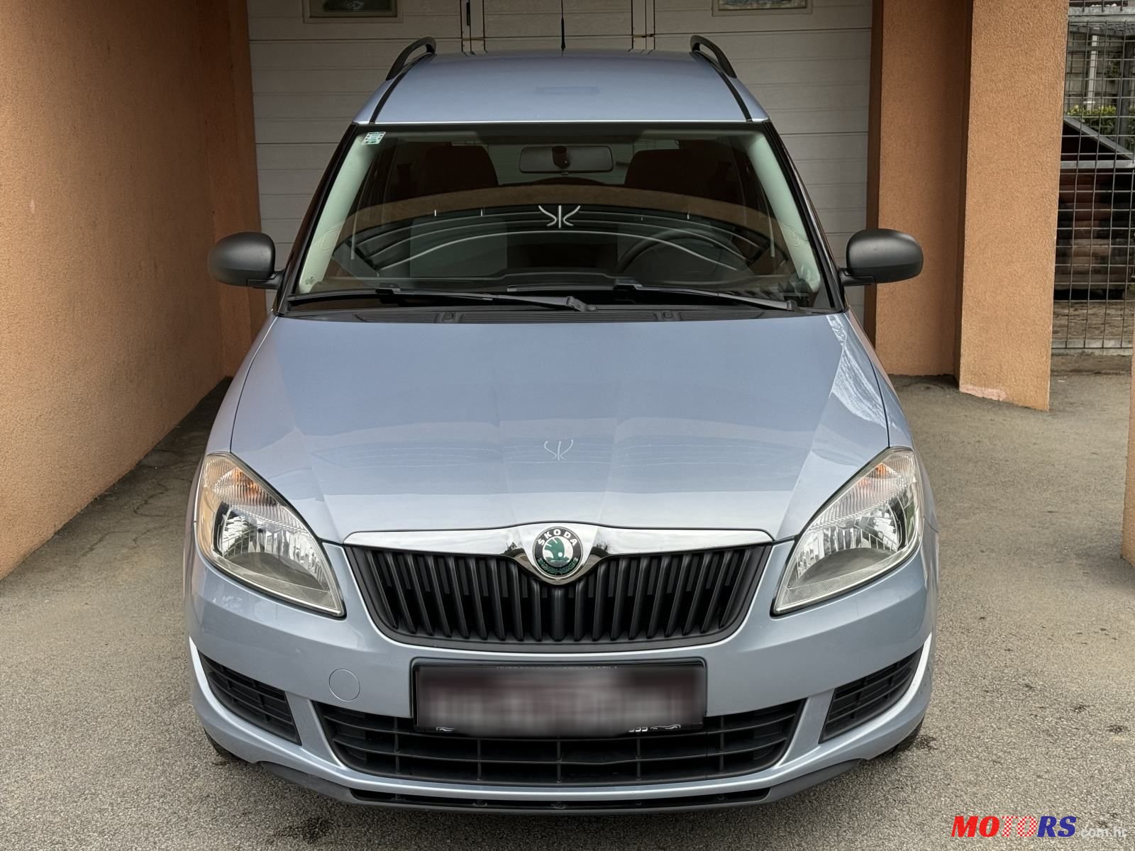 2011' Skoda Roomster 1,2 Tsi photo #2