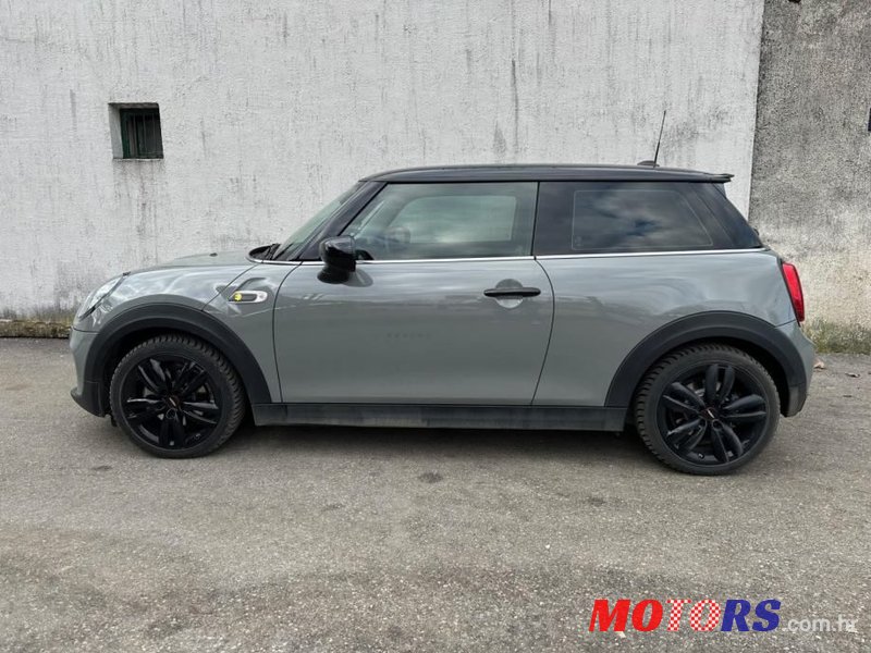 2020' MINI Cooper photo #3