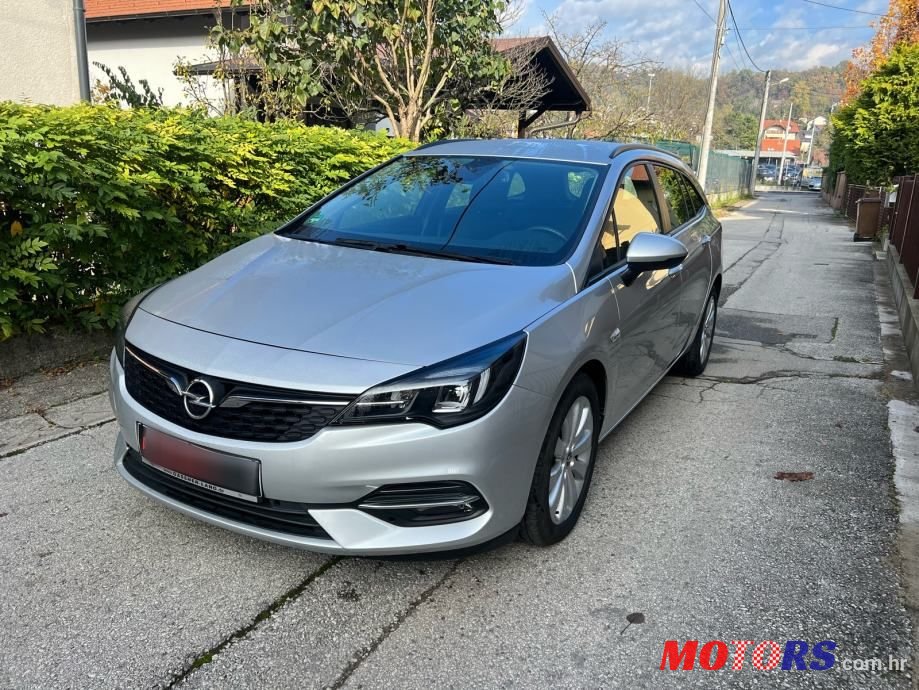 2020' Opel Astra 1,5 D photo #1