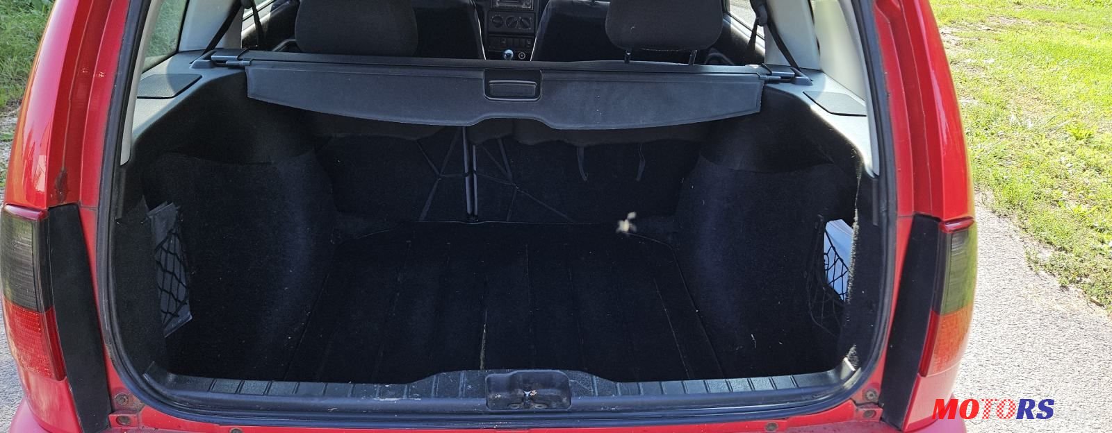 1998' SEAT Cordoba Vario photo #6