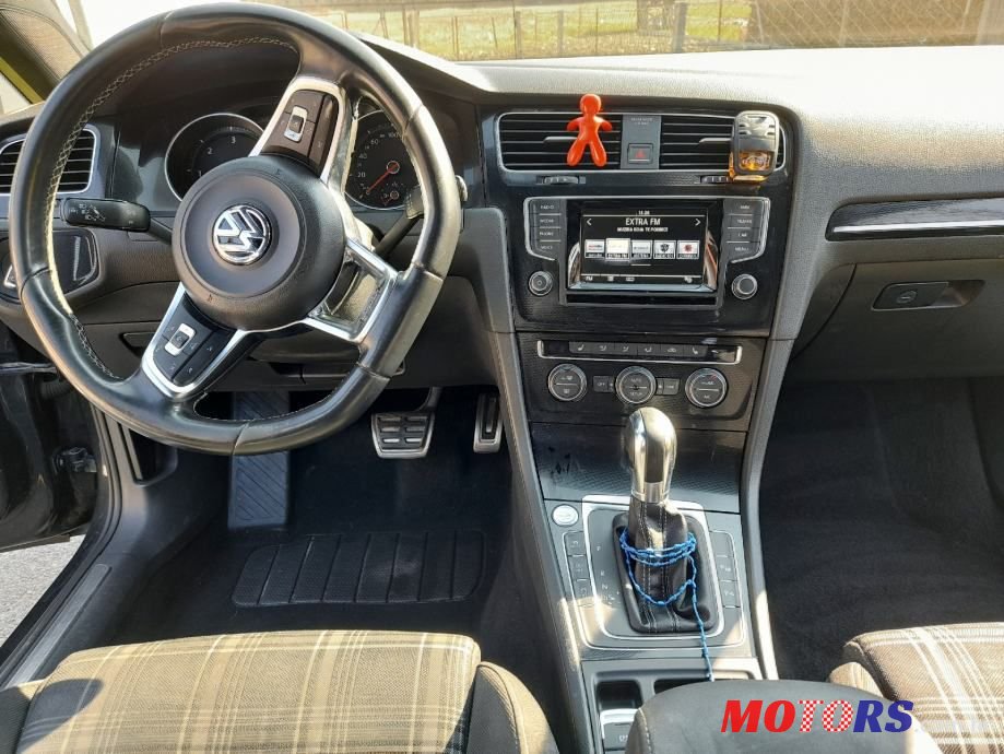 2013' Volkswagen Golf 7 2,0 Bmt photo #5