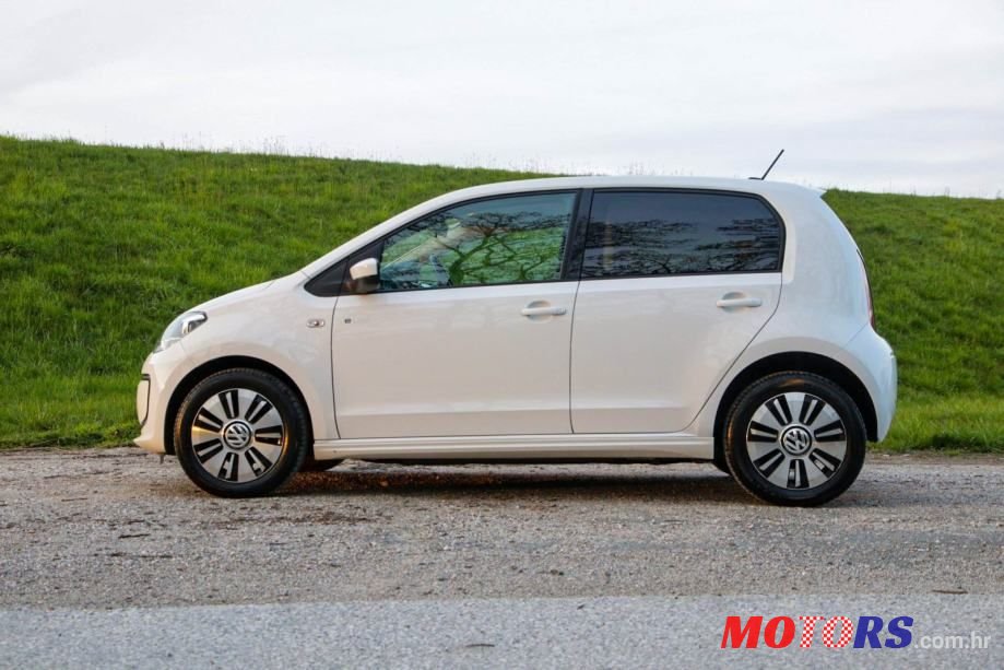2015' Volkswagen Up! E-Up! photo #3