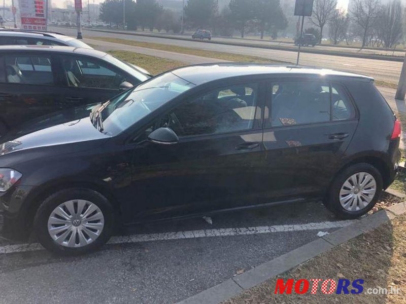 2015' Volkswagen Golf VII 1,6 Tdi Bmt photo #1