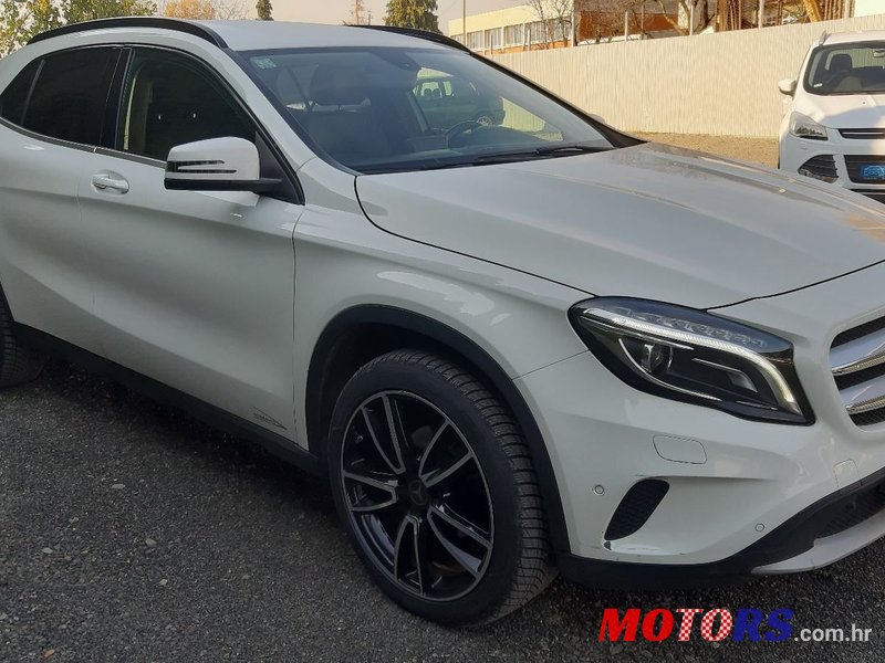 2015' Mercedes-Benz GLA 220 Cdi 4Matic photo #1