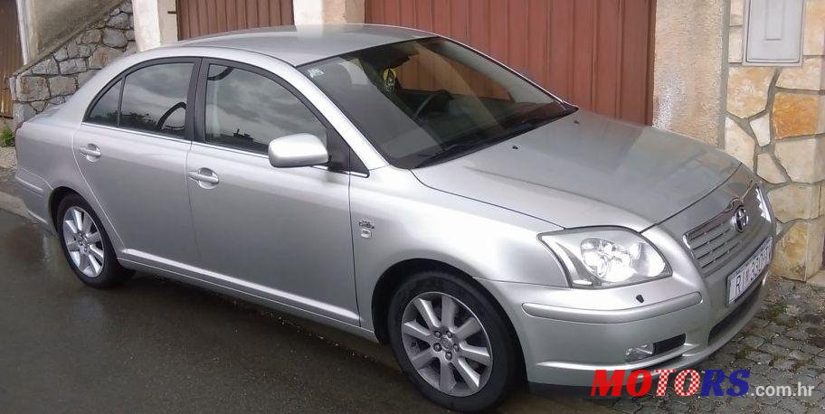 2005' Toyota Avensis 2,0 D-4D Sol photo #2