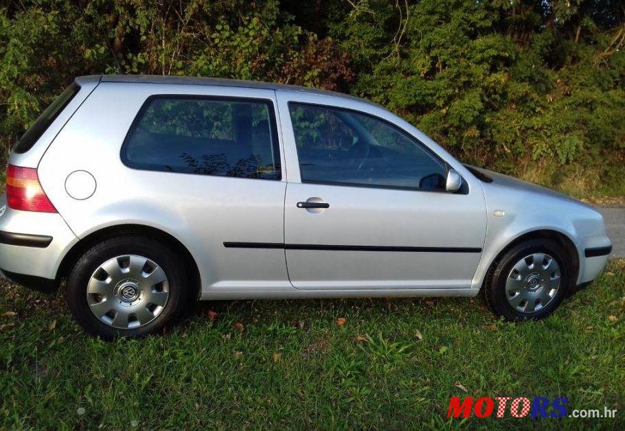 1999' Volkswagen Golf IV 1,9 Tdi photo #1