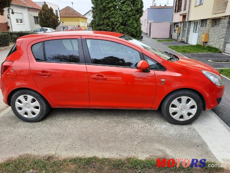 2010' Opel Corsa 1,3 Cdti photo #3