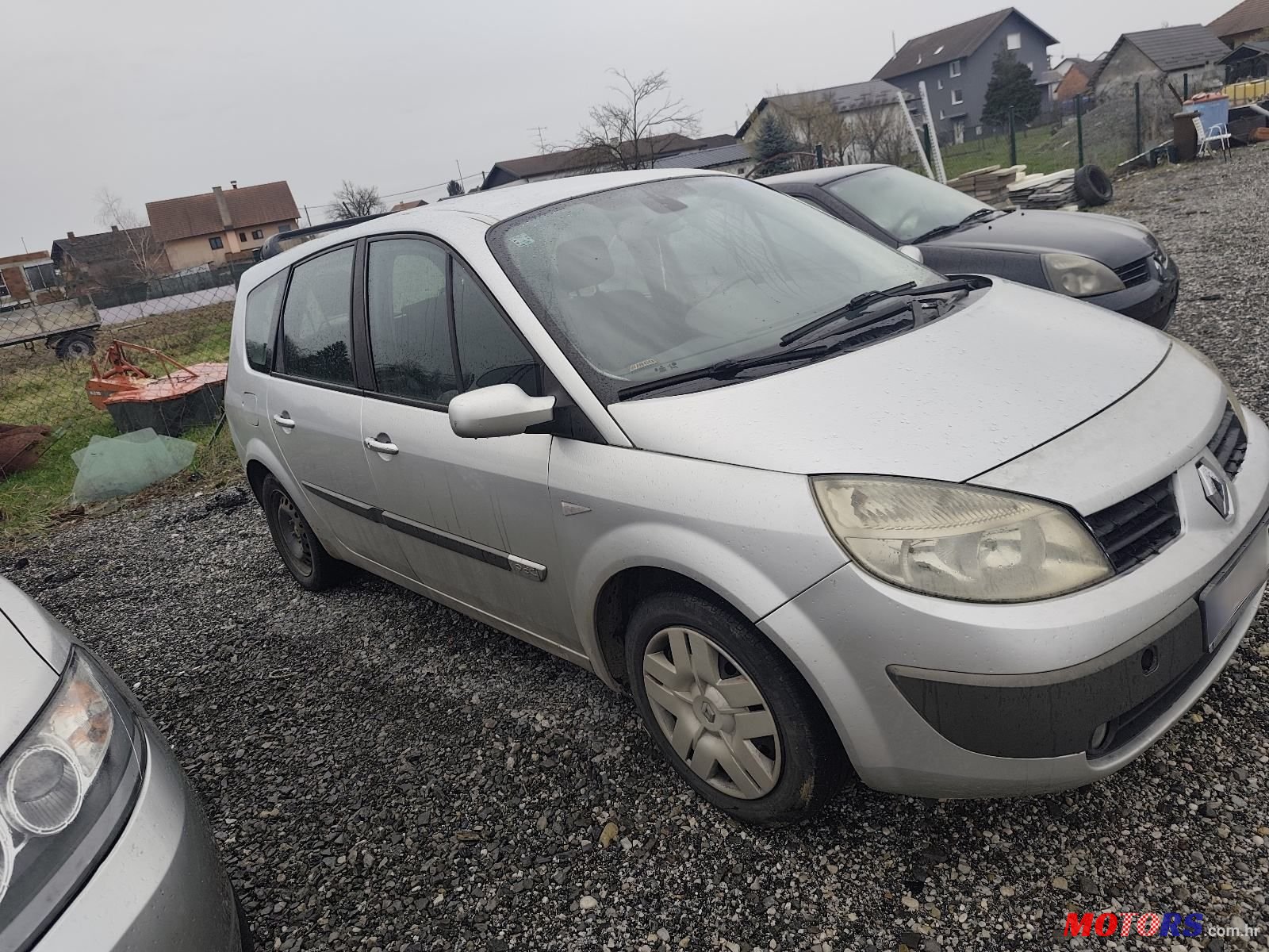 2005' Renault Megane Scenic 19Dci photo #3