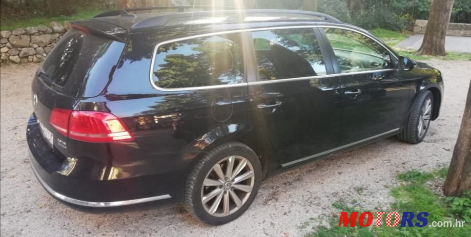 2012' Volkswagen Passat Variant photo #4