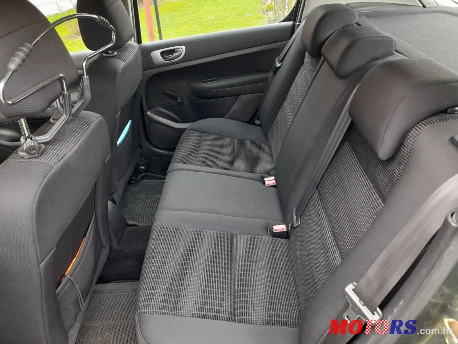 2007' Peugeot 307 photo #6