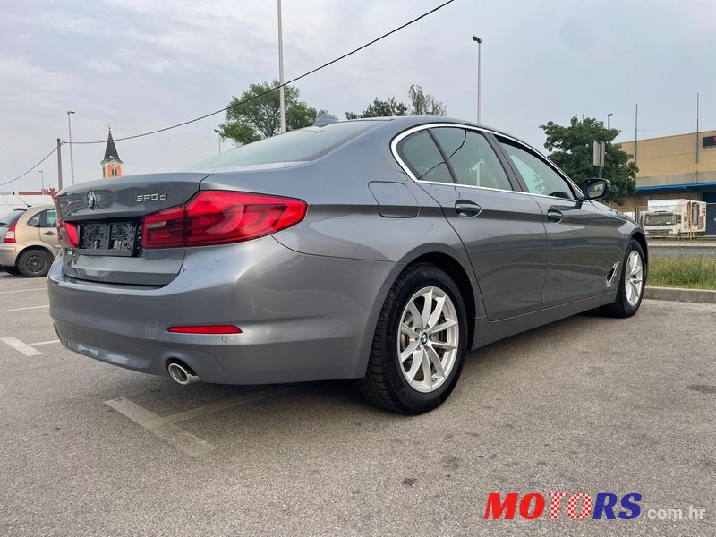 2017' BMW Serija 5 520D photo #4