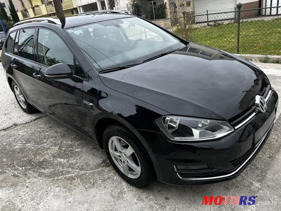 2016' Volkswagen Golf VII Variant photo #3