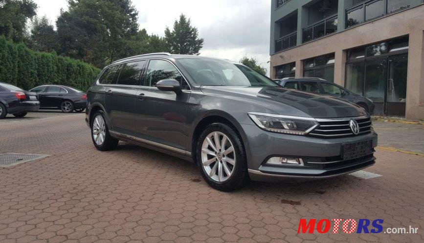 2015' Volkswagen Passat Variant photo #1