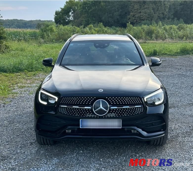 2020' Mercedes-Benz GLC 220 D 4Matic photo #5