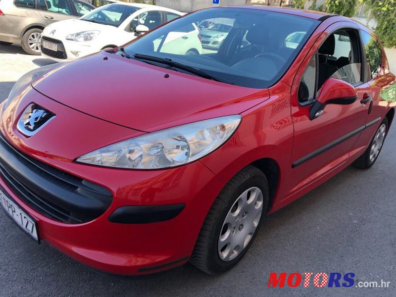 2007' Peugeot 207 1,4 photo #1