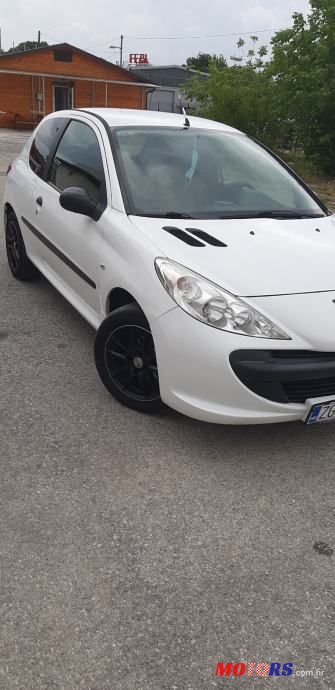 2011' Peugeot 206 photo #2