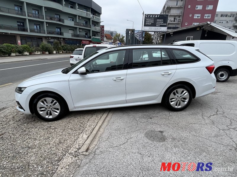 2020' Skoda Octavia Combi photo #4