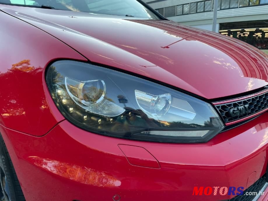 2010' Volkswagen Golf 6 photo #4