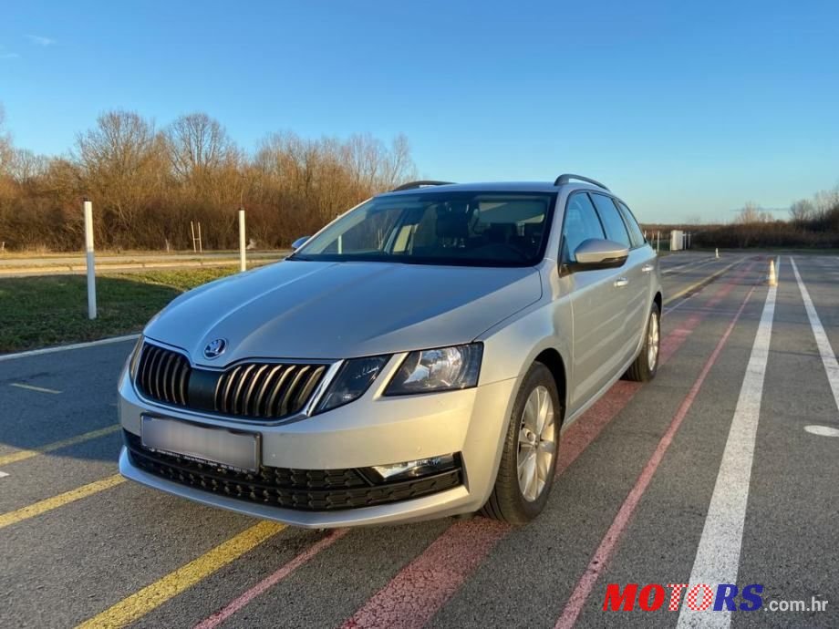 2019' Skoda Octavia Combi photo #1