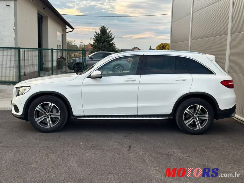 2018' Mercedes-Benz GLC 220 D photo #5