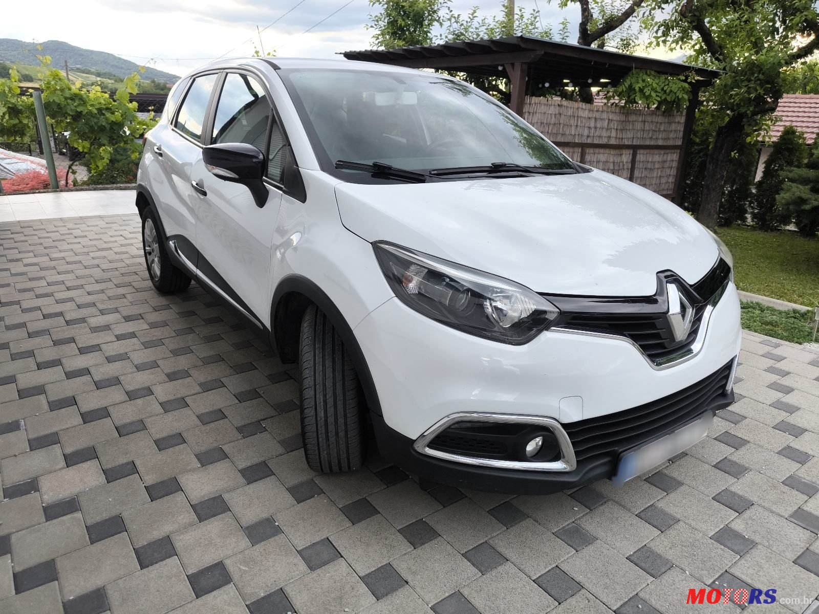 2015' Renault Captur Dci photo #2