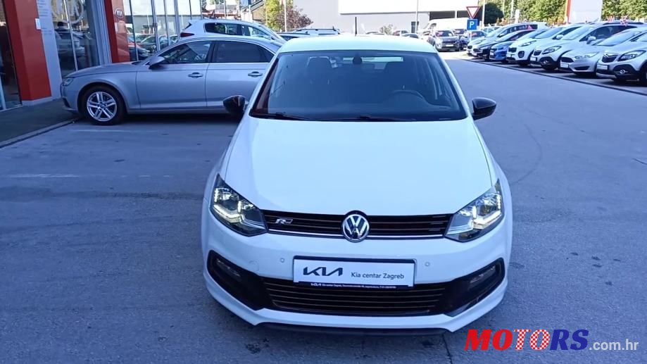 2017' Volkswagen Polo photo #2
