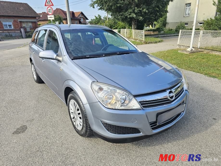 2008' Opel Astra Karavan photo #1