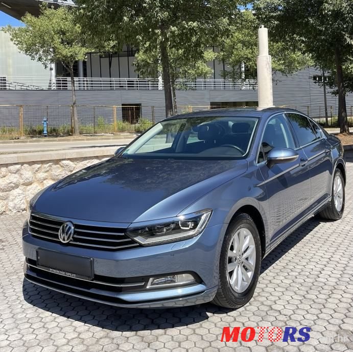 2015' Volkswagen Passat photo #1