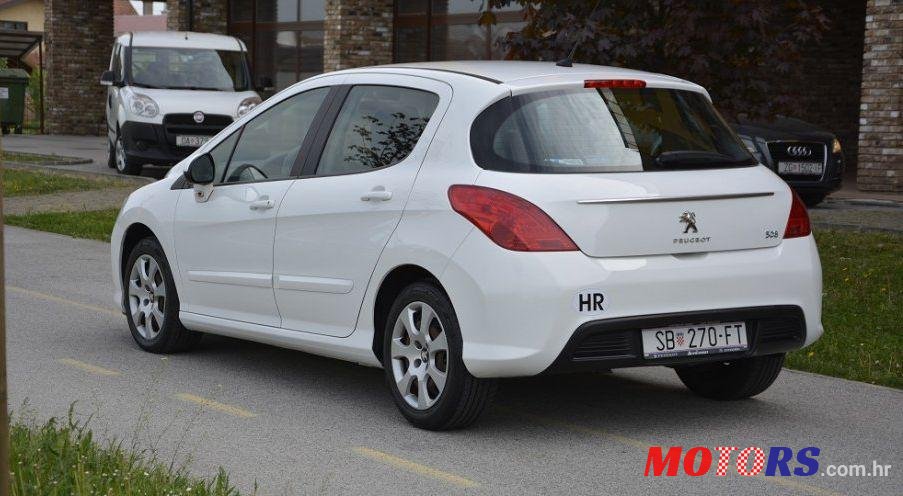 2013' Peugeot 308 1,6 Hdi photo #1