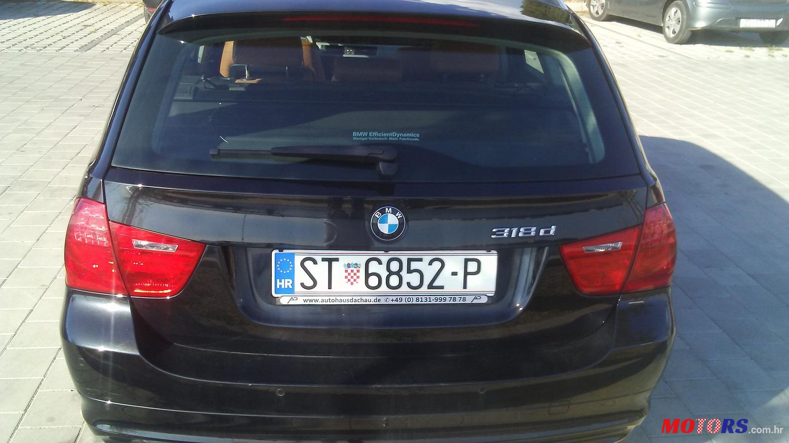 2012' BMW 3 Series Touring photo #5