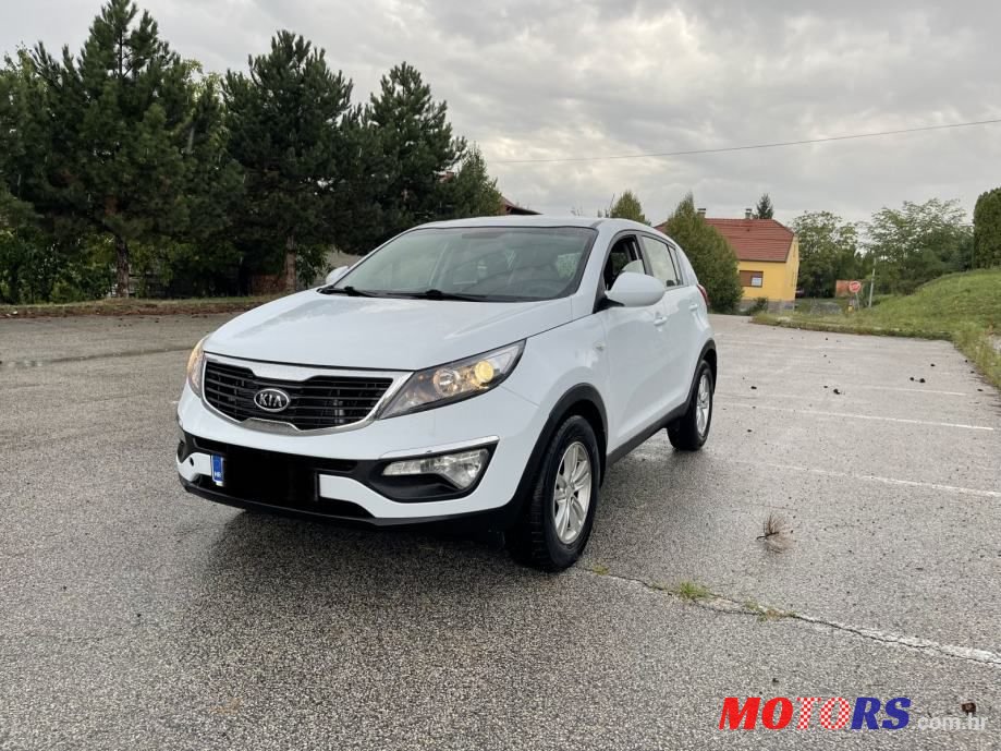 2010' Kia Sportage photo #3