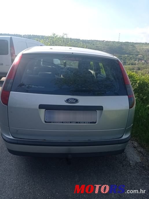 2006' Ford Focus Karavan photo #3