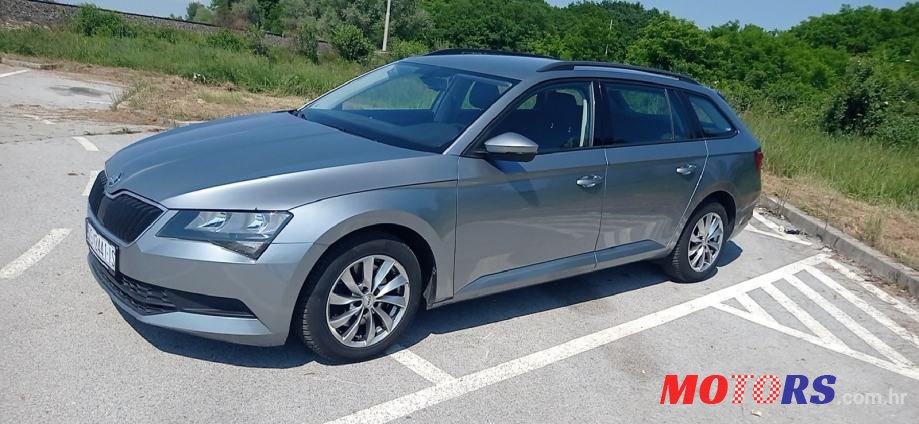2016' Skoda Superb Combi photo #4