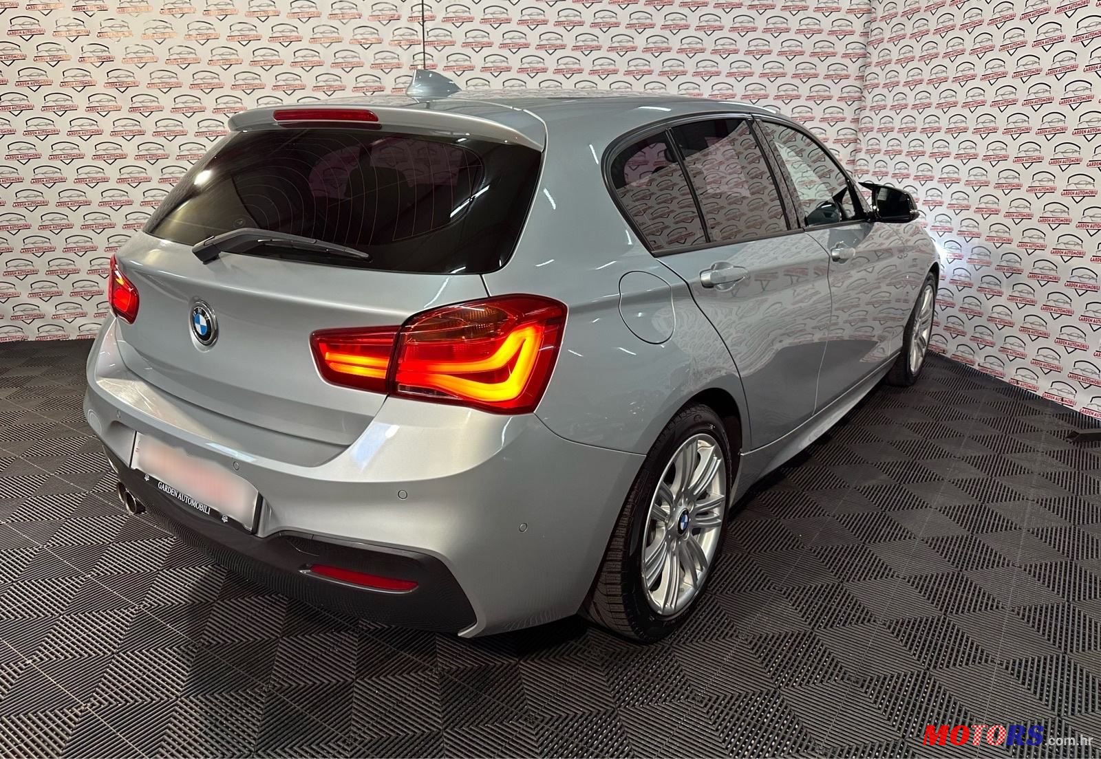 2015' BMW Serija 1 120D photo #5