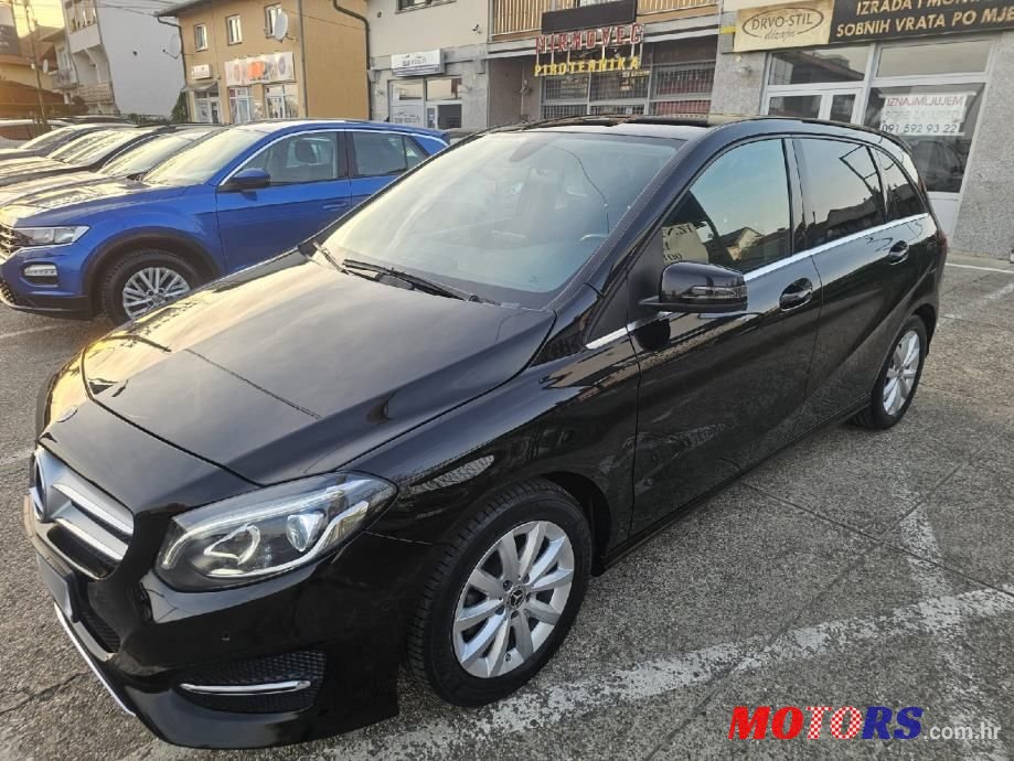 2018' Mercedes-Benz B-Klasa 180 photo #1