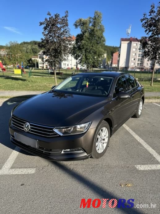 2015' Volkswagen Passat photo #6