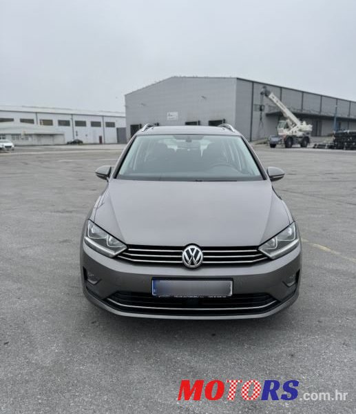 2016' Volkswagen Golf Sportsvan photo #2