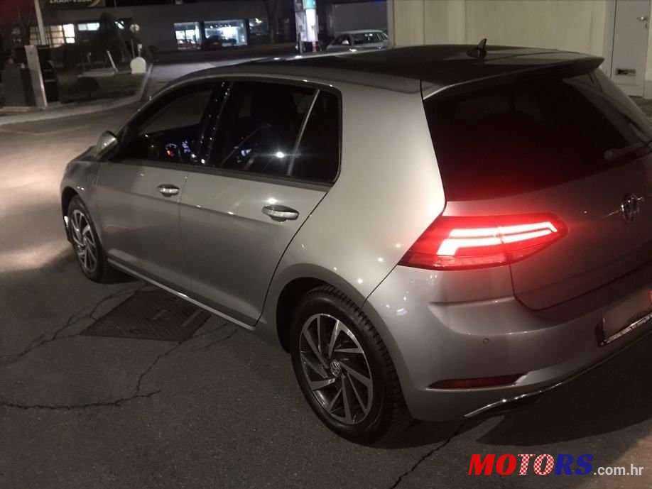 2017' Volkswagen Golf 7 2,0 Tdi photo #3