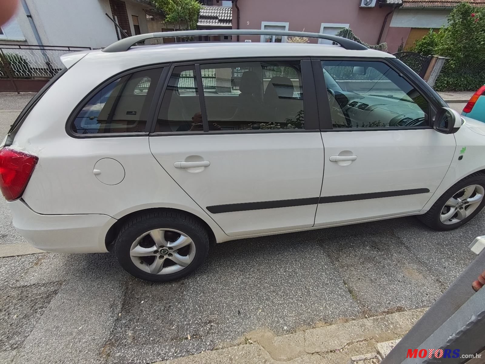 2011' Skoda Fabia Combi photo #6