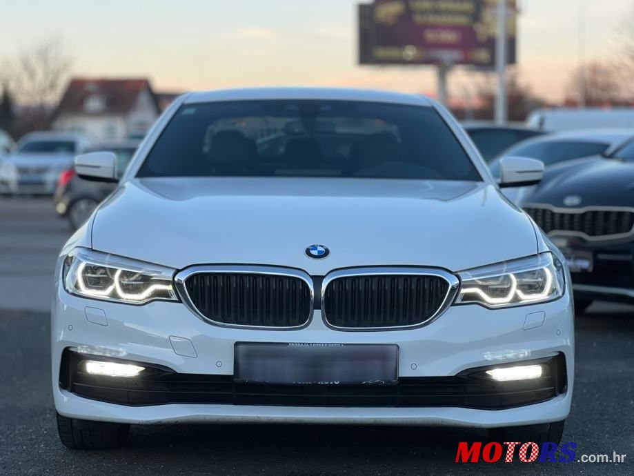 2017' BMW Serija 5 530D photo #3